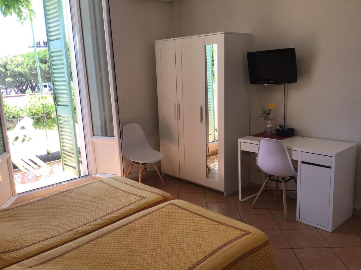 L'Ilot Fleuri Hotell Le Lavandou Exteriör bild
