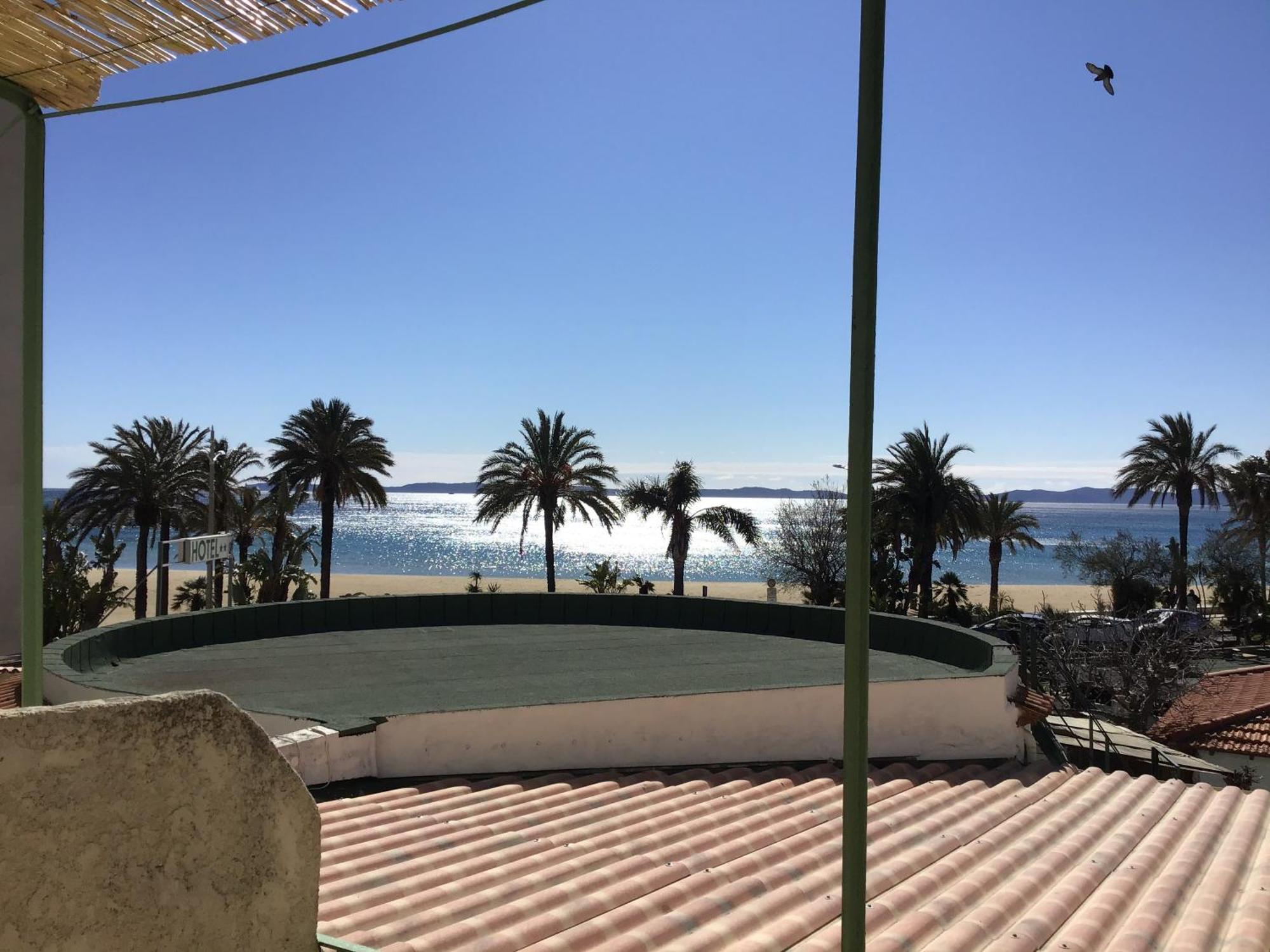 L'Ilot Fleuri Hotell Le Lavandou Exteriör bild