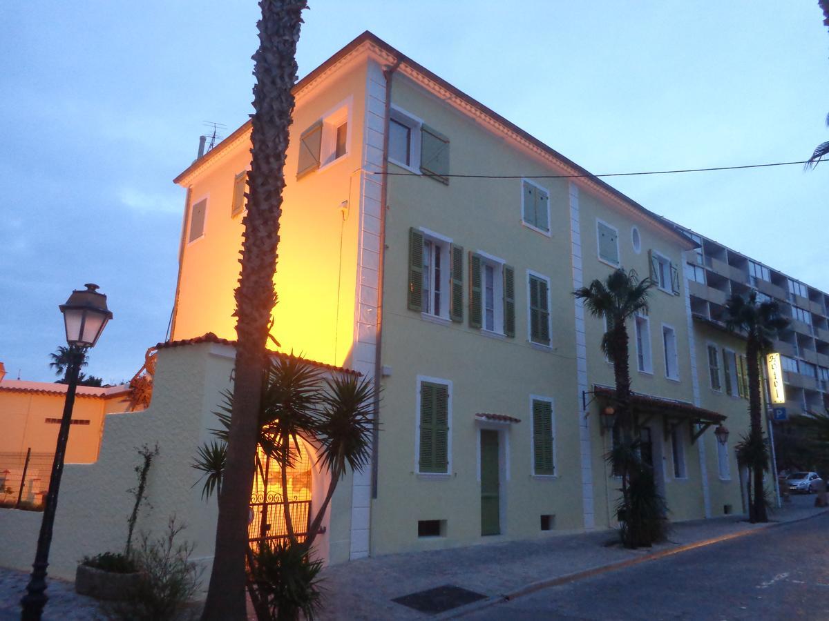 L'Ilot Fleuri Hotell Le Lavandou Exteriör bild